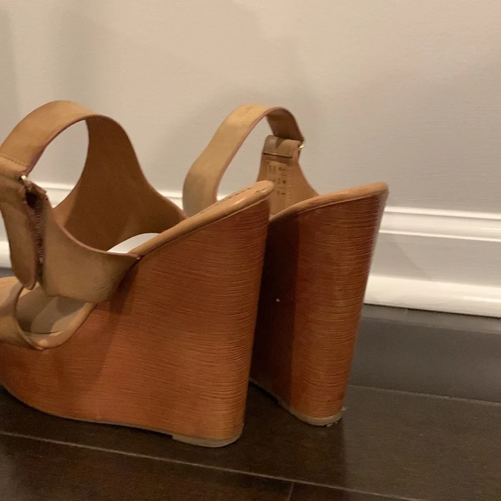 Brown Wedges